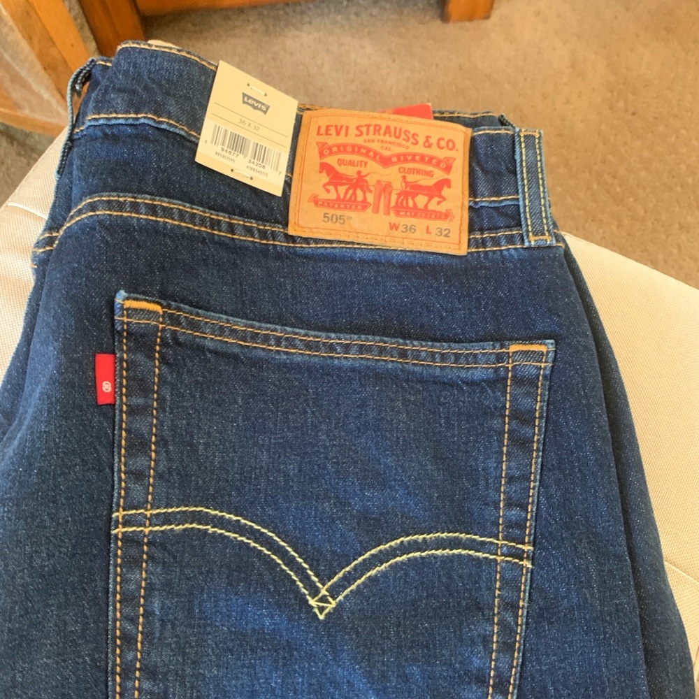 Levi’s 505- Men’s regular fit